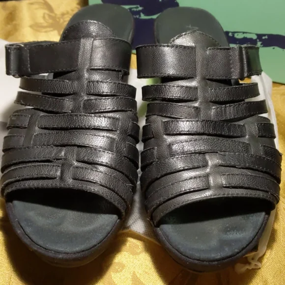 Antelope black leather wedge sandals - Picture 7 of 11